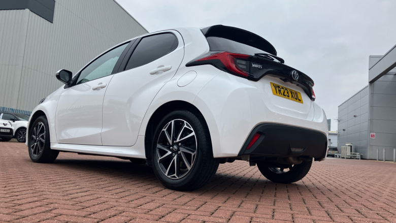 Toyota Yaris 1.5 Hybrid Design 5dr CVT Hybrid Hatchback